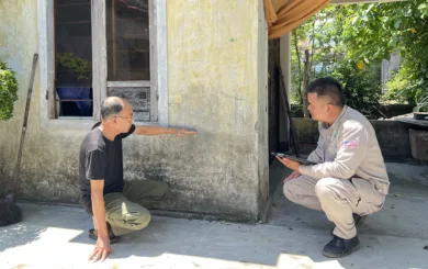 243 NTS 3 Nguyen Thai Thu recorded the flood water level in 2020 Thuy Tan Huong Thuy