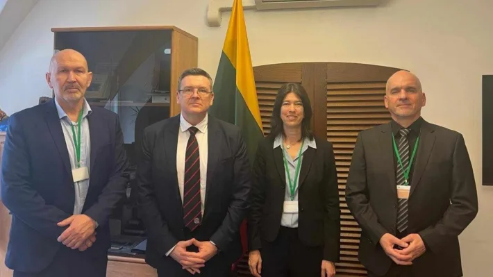 6991938a f0a2 4a89 81af b77615900a83