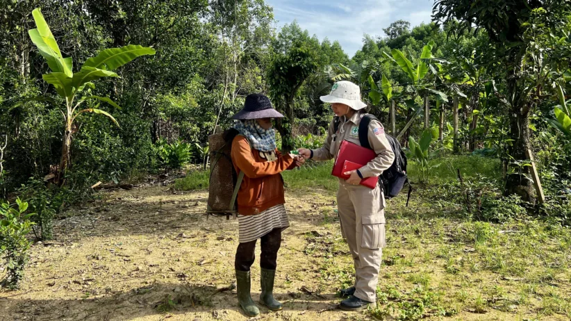 243 NPA Hue NTS completion in A Luoi 220825 After each interview residents receive an information card with NPAs hotline to report